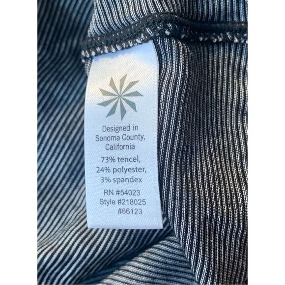 Athleta Shanti Micro black white Stripe tencel Tank Top Shirt sz M - Picture 5 of 5
